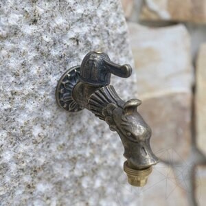 Padang Yellow Granite (40 x 40 x 70 cm) - Freestanding Water Fountain
