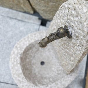 Padang Yellow Granite (40 x 40 x 70 cm) - Freestanding Water Fountain