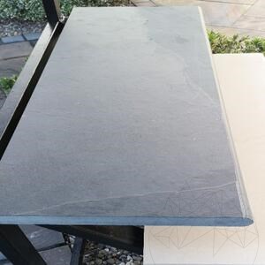 Nero Riven Slate + 1 Length Bullnose, 60 x 40 x 3 cm