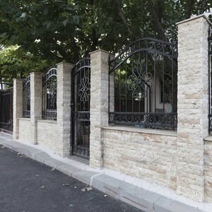 Classic Splitface Travertine, 5 cm x FL x 2.2 cm