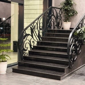 Granite Black Pearl Polisat 2 cm - Countertops, Steps, Glazes and Customized Parts