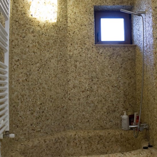 Onyx Small Tumbled Pebbles Mosaic