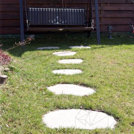 Kavala Slate Chiseled Edge Japanese Garden Step