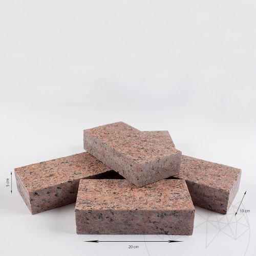 Maple Red 4 Sides Cut Granite Cobblestone, 10 x 20 x 5 cm