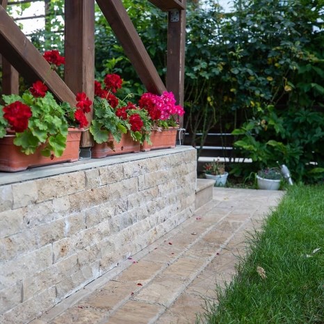 Noce Splitface Travertine, 7.5 cm x FL x 2.2 cm